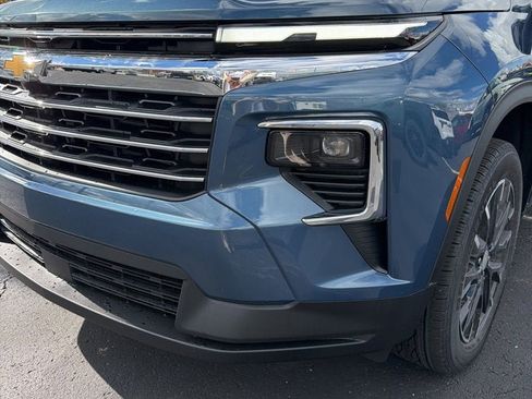 New 2026 Chevrolet Traverse LT w/ Sun and Wheel Package image 9