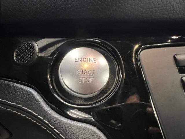 Used 2015 Mercedes-Benz SL 550 w/ White Arrow Edition image 21