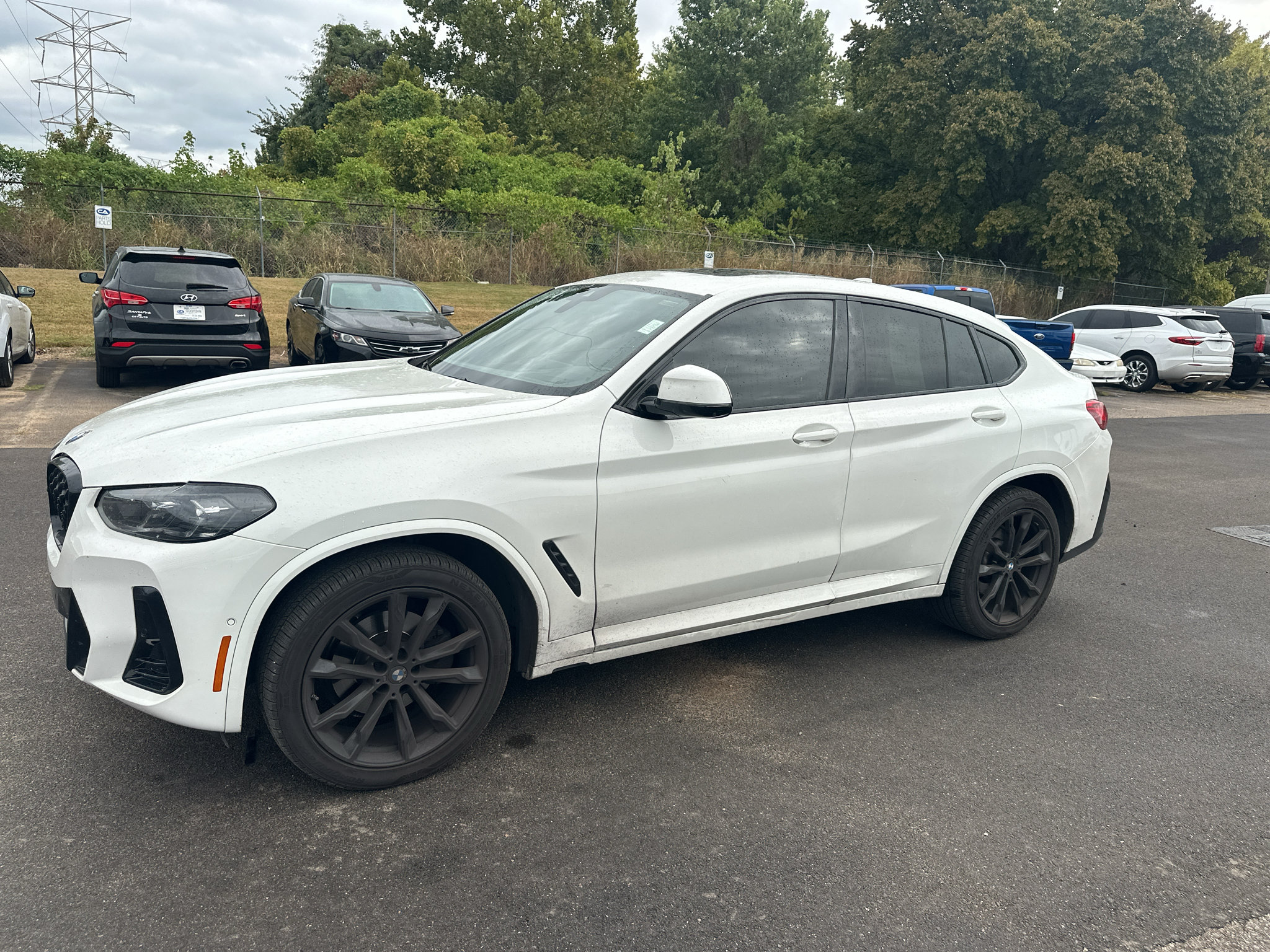 Used 2024 BMW X4 xDrive30i w/ Premium Package AWD/4WD image 1