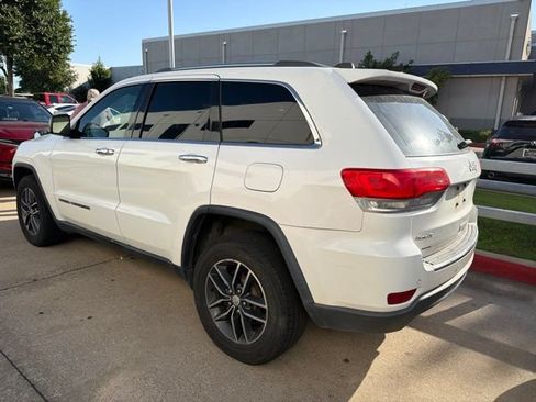 Used 2017 Jeep Grand Cherokee Limited AWD/4WD image 8
