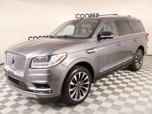 Used 2021 Lincoln Navigator Reserve w/ Luxury Package AWD/4WD image 10