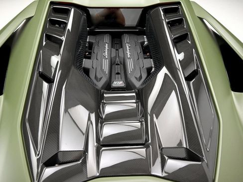 Used 2025 Lamborghini Revuelto AWD/4WD image 26