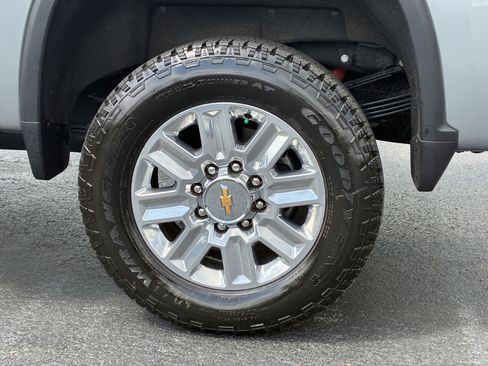 Used 2025 Chevrolet Silverado 3500 High Country w/ High Country Premium Package AWD/4WD image 11