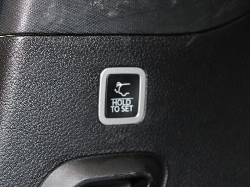 Used 2024 Jeep Wagoneer Series II image 16