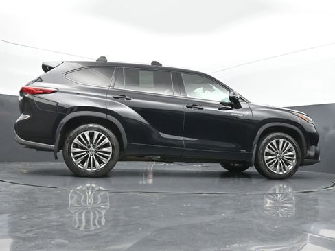 Used 2020 Toyota Highlander Platinum AWD/4WD image 40