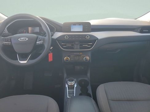 Used 2022 Ford Escape S image 10