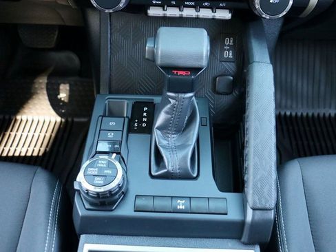 Used 2025 Toyota Tacoma TRD Off-Road image 30