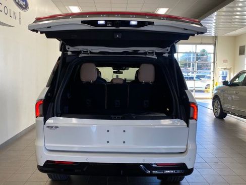 New 2025 Lincoln Navigator Black Label image 14