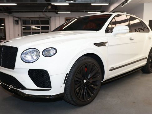 Used 2021 Bentley Bentayga Speed image 3