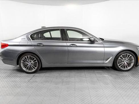 Used 2018 BMW 530e RWD image 9
