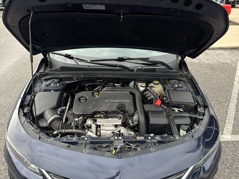 Used 2016 Chevrolet Malibu LT image 29