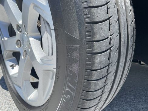 Used 2019 Land Rover Range Rover Sport HSE image 23