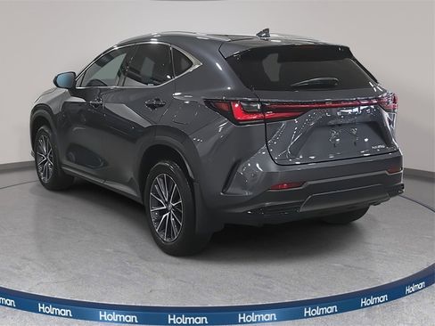 Used 2025 Lexus NX 250 FWD w/ Towing Package (2000 Lbs) image 8