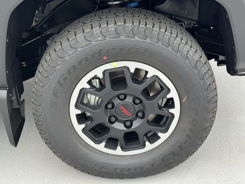 New 2026 Toyota Tacoma TRD Off-Road AWD/4WD image 15