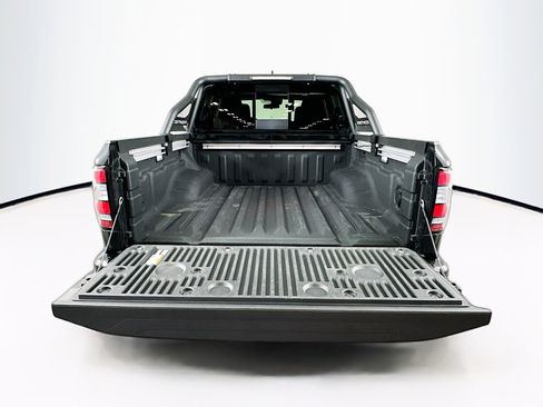 Used 2024 Nissan Frontier SV w/ Hardbody Edition AWD/4WD image 27