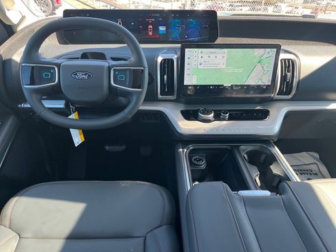 New 2025 Ford Expedition Max Active image 6