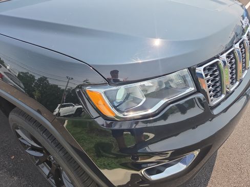Used 2021 Jeep Grand Cherokee Limited AWD/4WD image 20