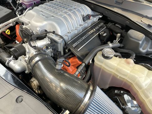 Used 2023 Dodge Charger SRT Hellcat w/ Harman/Kardon Audio Group image 38