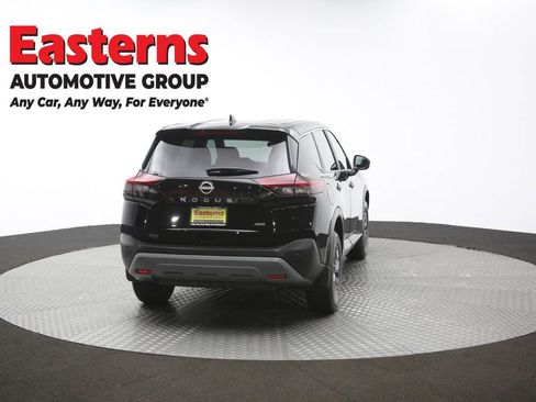 Used 2023 Nissan Rogue S AWD/4WD image 39