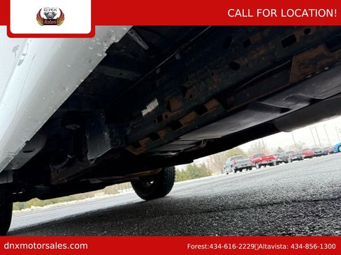 Used 2021 Chevrolet Express 2500 w/ Driver Convenience Package image 11