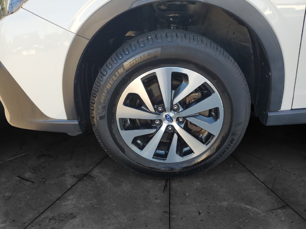 Certified 2022 Subaru Outback Premium w/ Popular Package #1 AWD/4WD image 14