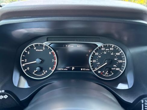 Used 2023 Nissan Rogue S AWD/4WD image 12