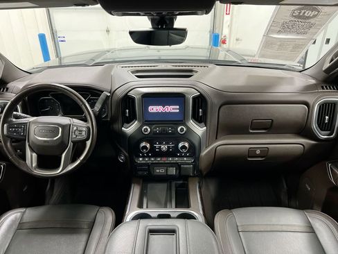 Used 2021 GMC Sierra 2500 Denali w/ Denali Ultimate Package AWD/4WD image 10