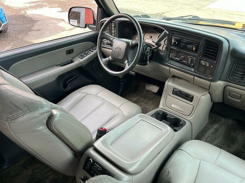 Used 2002 Chevrolet Tahoe Z71 image 44