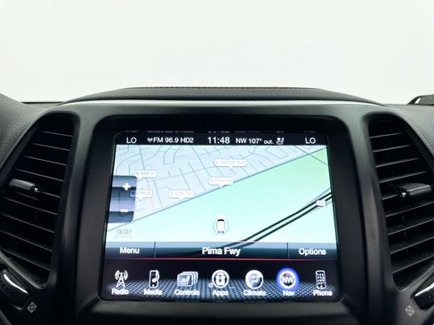 Used 2018 Jeep Cherokee Trailhawk w/ Quick Order Package 27L AWD/4WD image 16