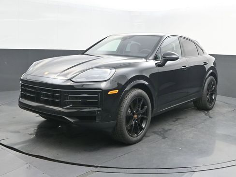 Used 2026 Porsche Cayenne Coupe AWD/4WD image 1