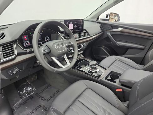 Used 2023 Audi Q5 2.0T Premium Plus w/ Premium Plus Package AWD/4WD image 12
