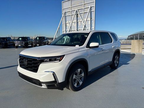 New 2025 Honda Pilot EX-L image 7