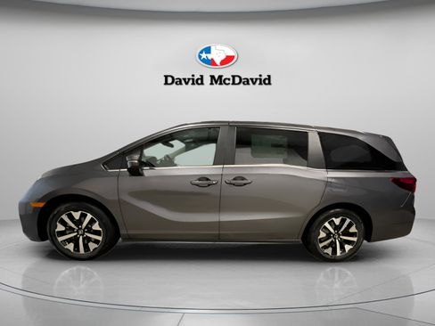New 2026 Honda Odyssey EX-L image 2