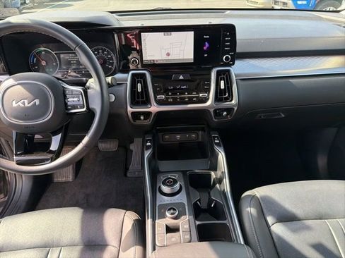 Used 2023 Kia Sorento EX AWD/4WD image 18