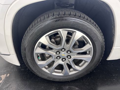 Used 2019 Chevrolet Traverse Premier w/ Driver Confidence II Package image 19
