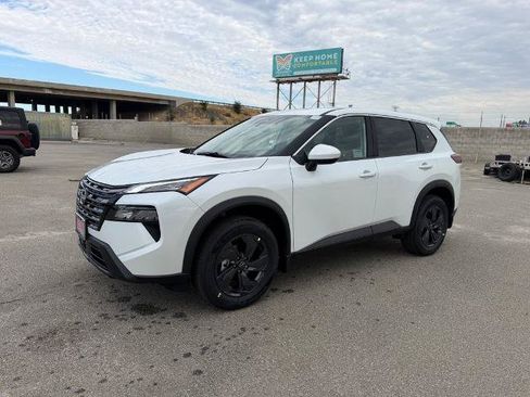 New 2026 Nissan Rogue SV AWD/4WD image 3