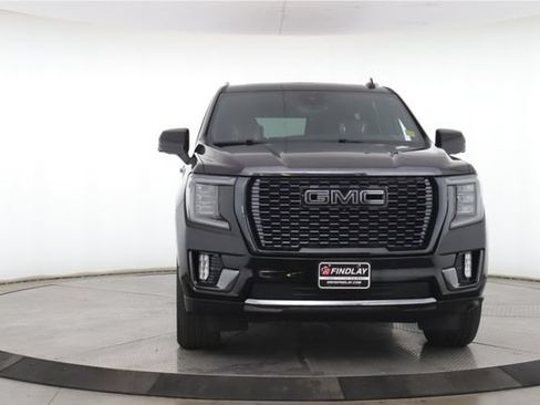 Used 2023 GMC Yukon Denali Ultimate w/ LPO, Floor Liner Package AWD/4WD image 12