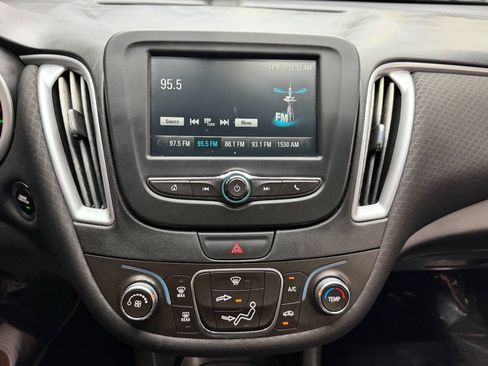 Used 2018 Chevrolet Malibu LS FWD image 27