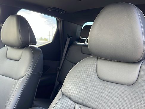 Used 2025 Hyundai Santa Cruz SEL AWD/4WD image 18