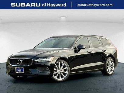 Used 2020 Volvo V60 T5 Momentum w/ Protection Package Premier