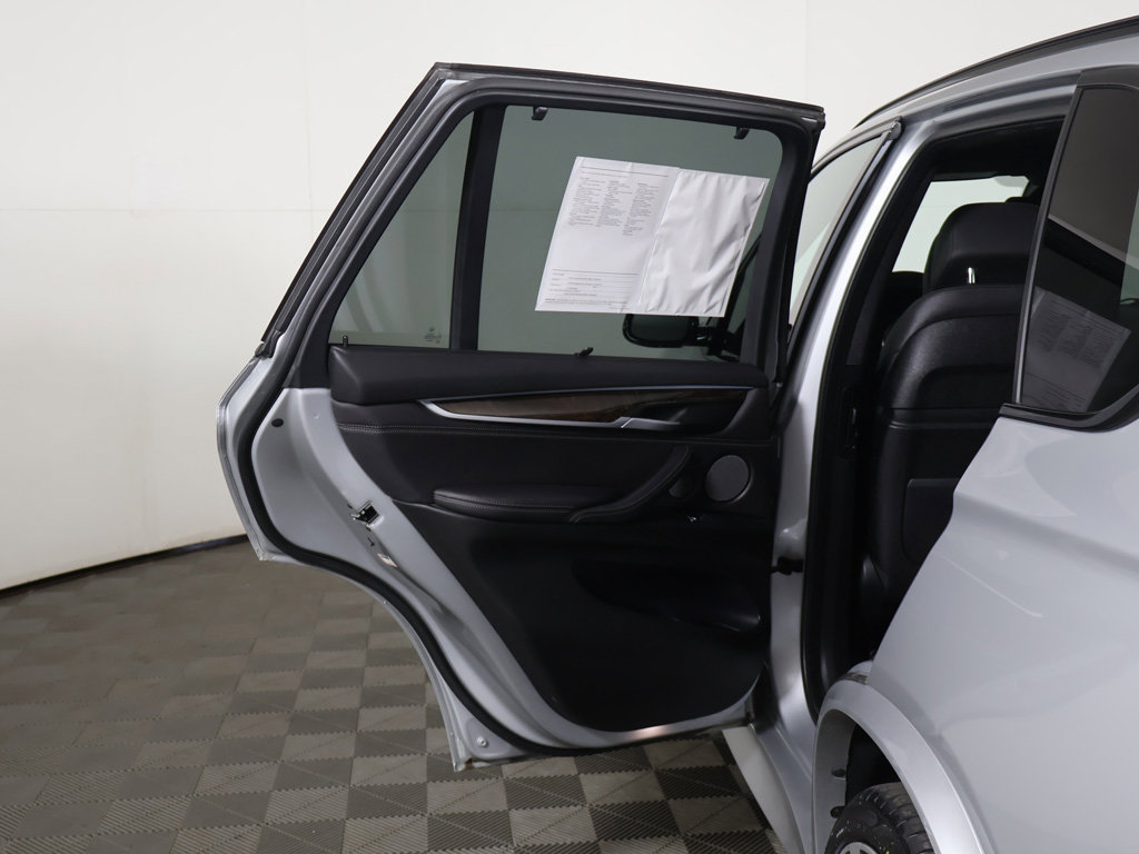 Used 2018 BMW X5 xDrive50i AWD/4WD image 25