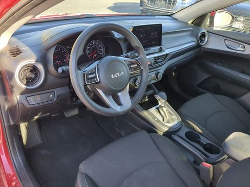 Used 2023 Kia Forte LXS w/ LXS Technology Package image 16