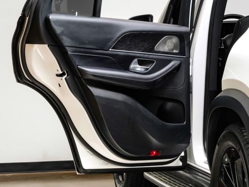 Used 2023 Mercedes-Benz GLE 350 4MATIC image 39