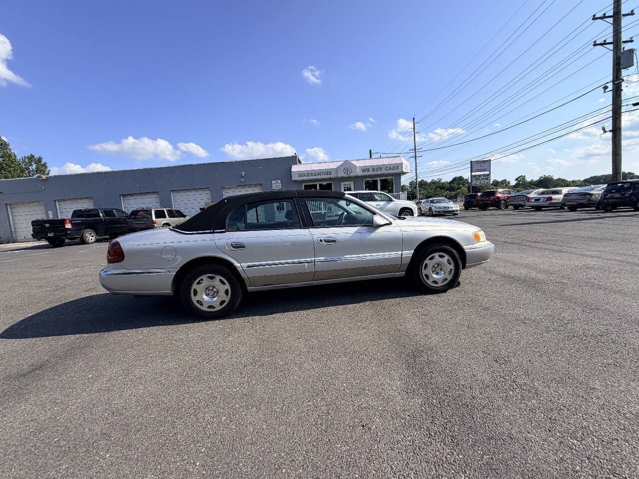 Used 1998 Lincoln Continental FWD image 17