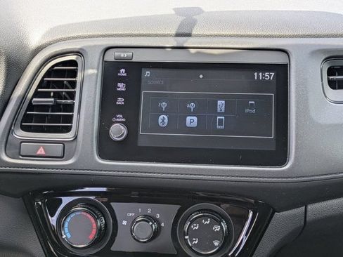 Used 2019 Honda HR-V Sport image 18