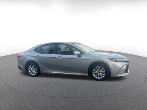 Used 2025 Toyota Camry LE image 2