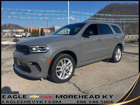 Used 2023 Dodge Durango GT image 1