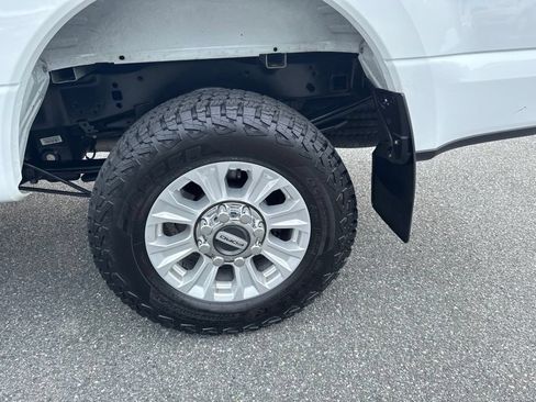 Used 2022 Ford F250 XLT w/ XLT Value Package AWD/4WD image 8