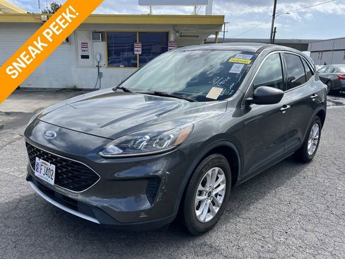 Used 2020 Ford Escape SE image 1