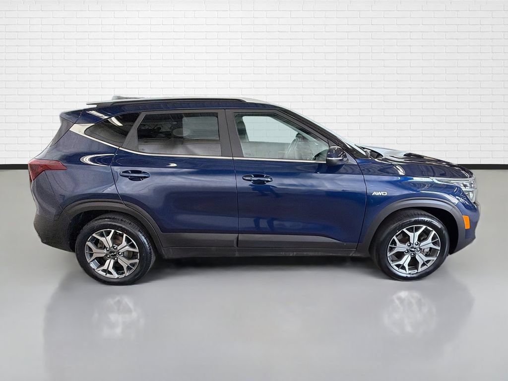 Used 2022 Kia Seltos EX AWD/4WD image 10